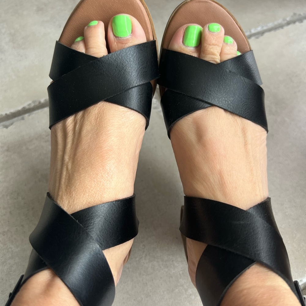 Rock and Candy Black strappy sandals size 7